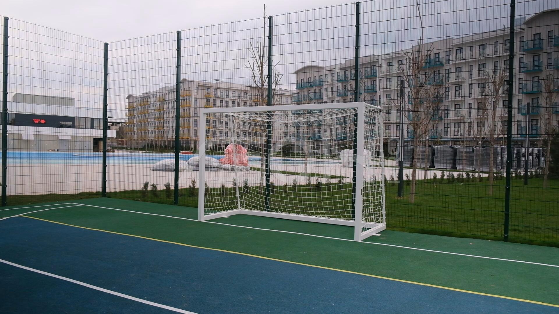 Ворота для мини-футбола и гандбола для детских и спортивных площадок