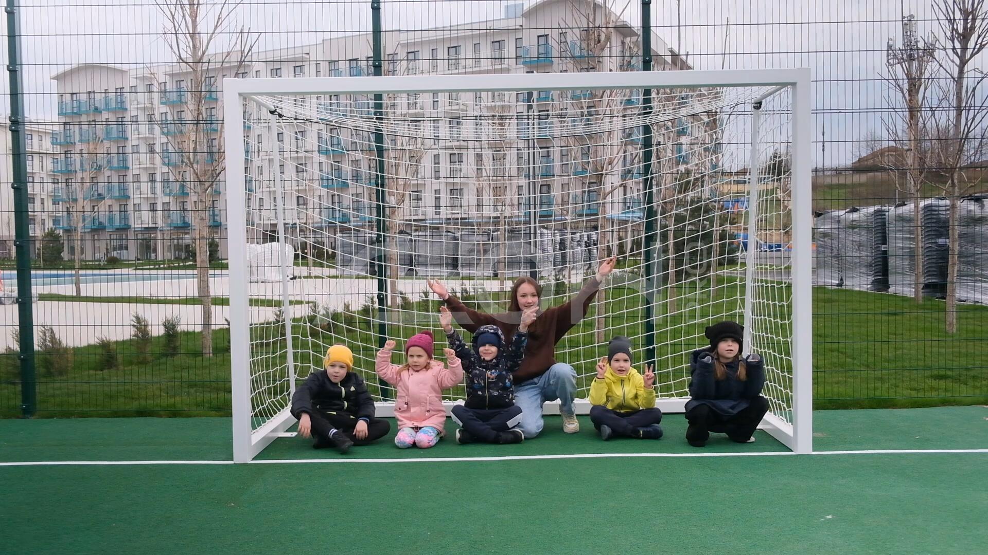 Ворота для мини-футбола и гандбола для детских и спортивных площадок