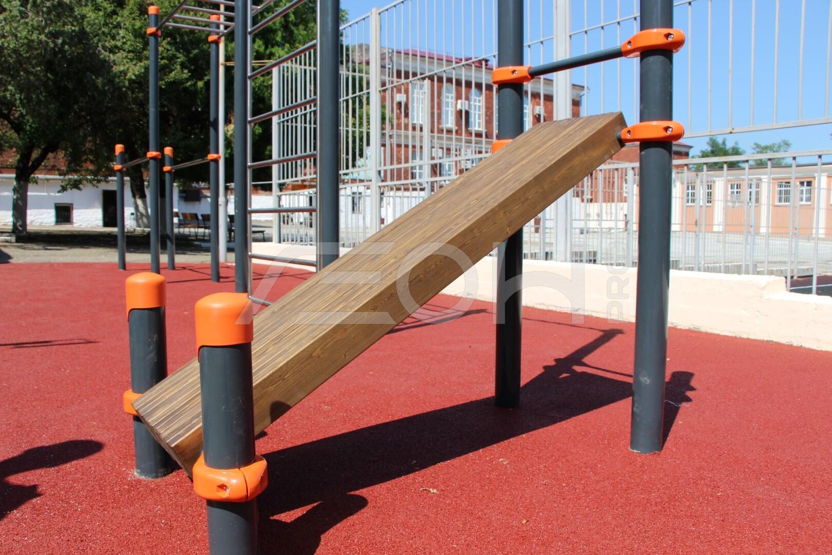 Скамья наклонная для пресса (ВО218902) для детских и спортивных площадок